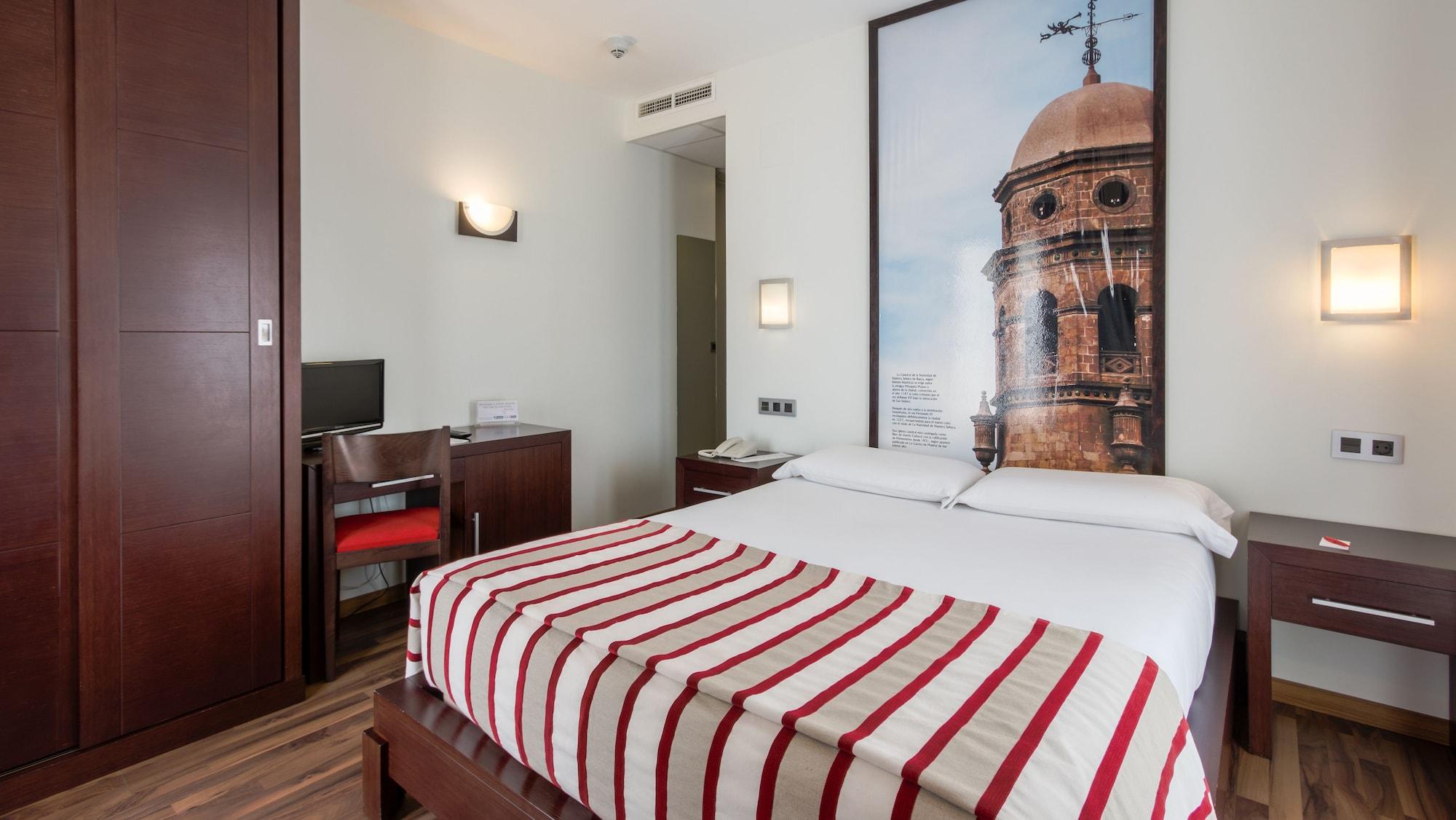 Hostal Aznaitin Баэса Экстерьер фото