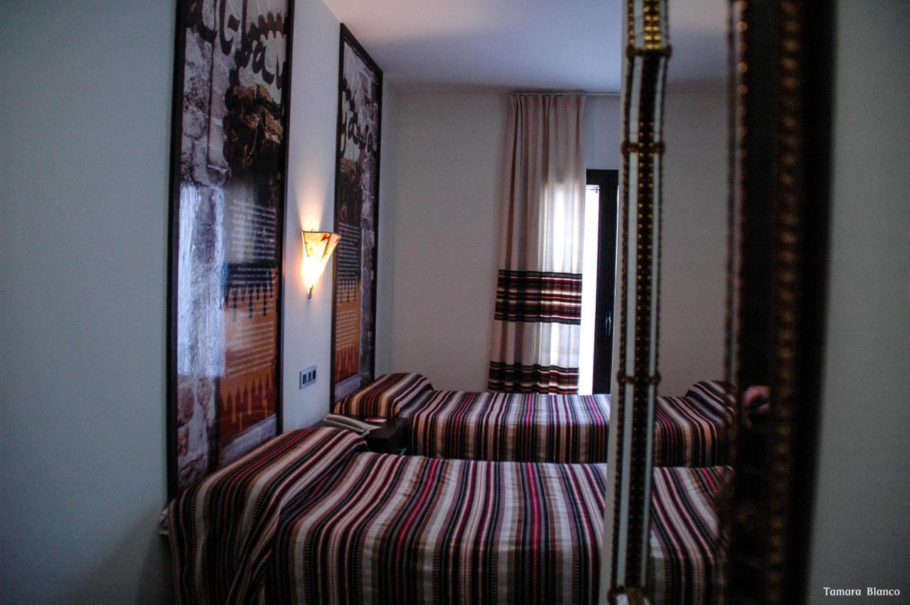 Hostal Aznaitin Баэса Экстерьер фото